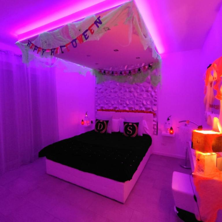 Diamond Suite Verona - King Suite with Spa Bath - 13