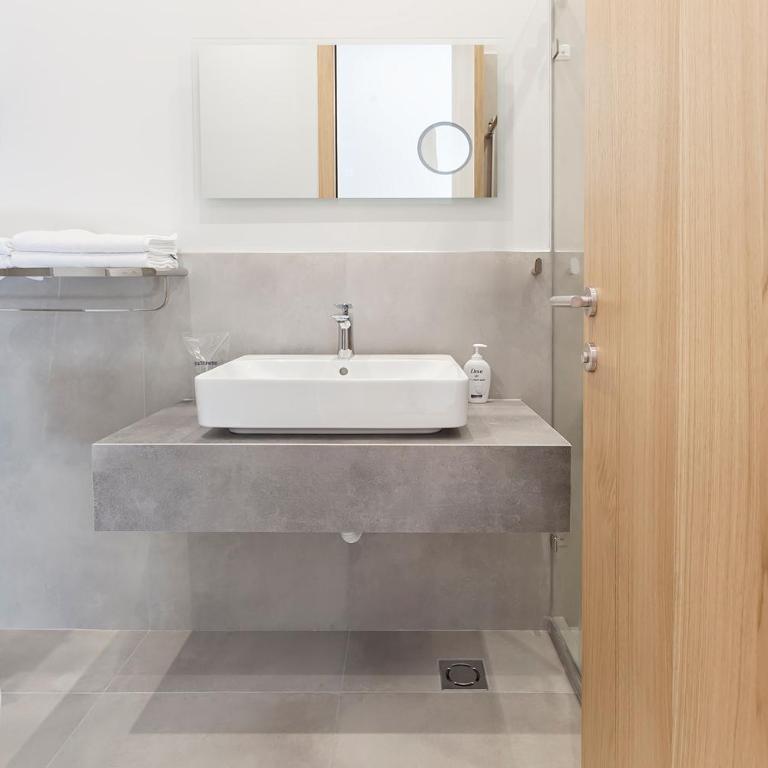 Kombinat Rooms City Center - Double or Twin Room - 7