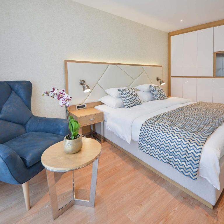 Mediteran Hotel & Resort - Superior Dvokrevetna Soba sa Bračnim Krevetom - 10