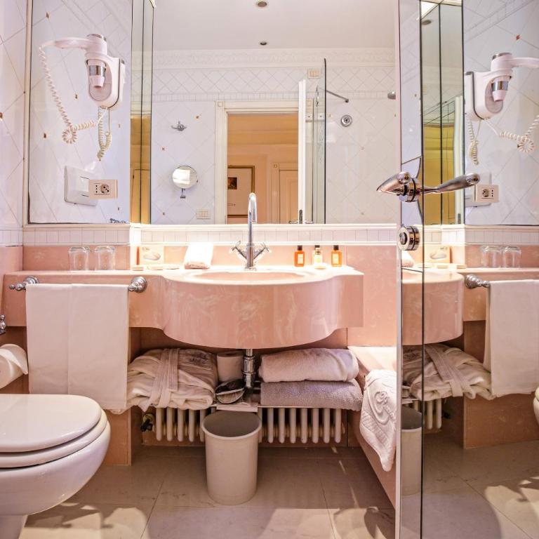 Grand Hotel Des Bains - Classic Double or Twin Room with Pool View - 6