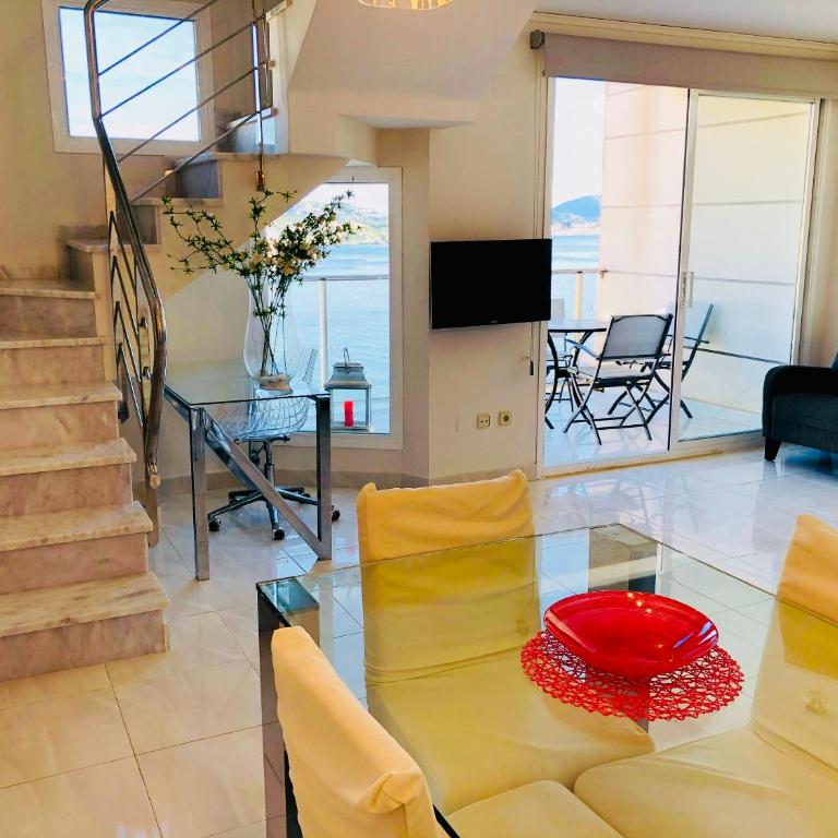 Mesana 102 / Penthouse - Two-Bedroom Apartment - 4