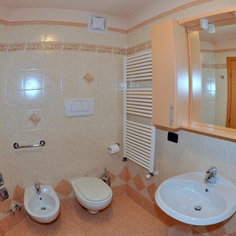 Casa Alessia - Ampio Appartamento con 2 Camere da Letto e 2 Bagni - 4