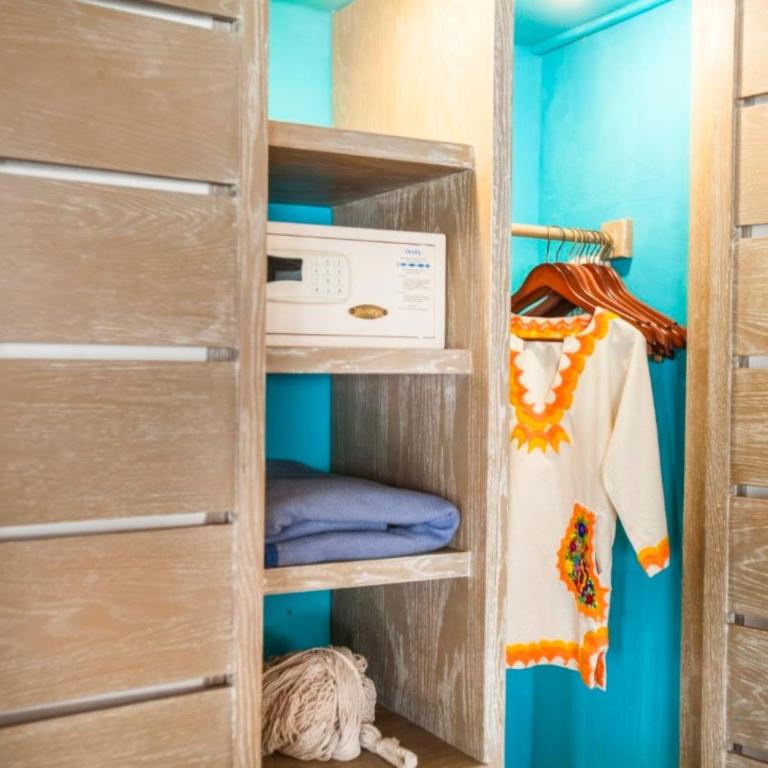 Mahekal Beach Front Resort & Spa - Garden View King Bed - 12