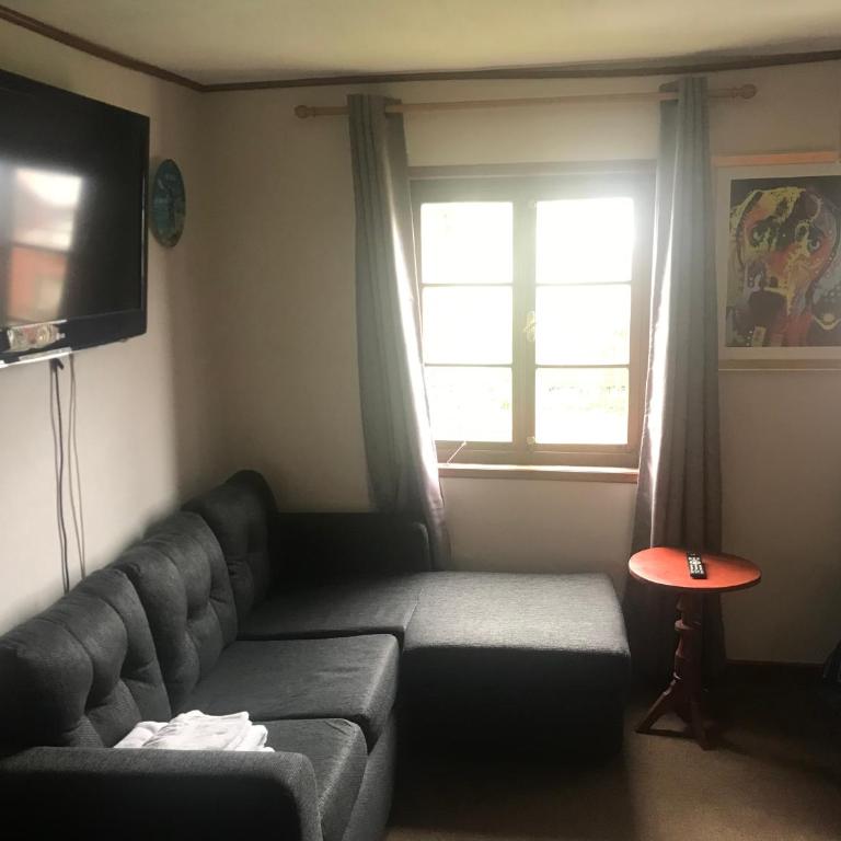Hostal y Cabañas Villa Germana - Habitación Triple Económica con baño compartido - 2