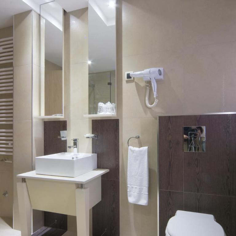 Hotel Viva - Two-Bedroom Apartment - 13