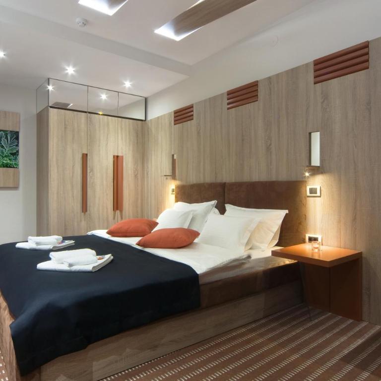 Hotel Viva - Superior Double or Twin Room - 7