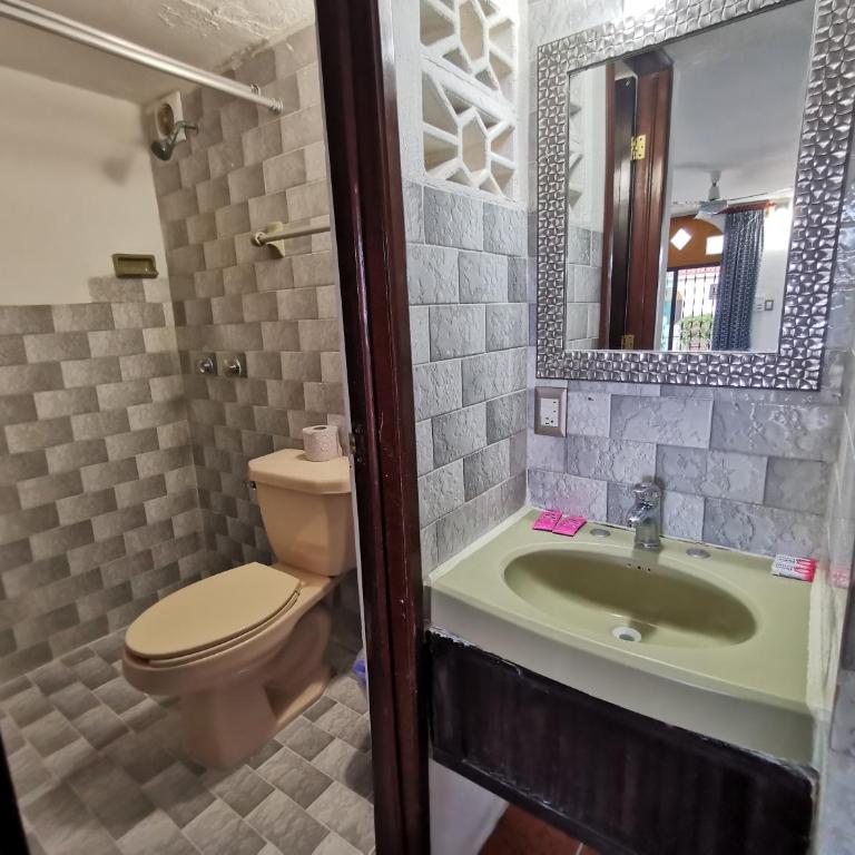 Hotel Doralba Inn - Standard Double Room - 7