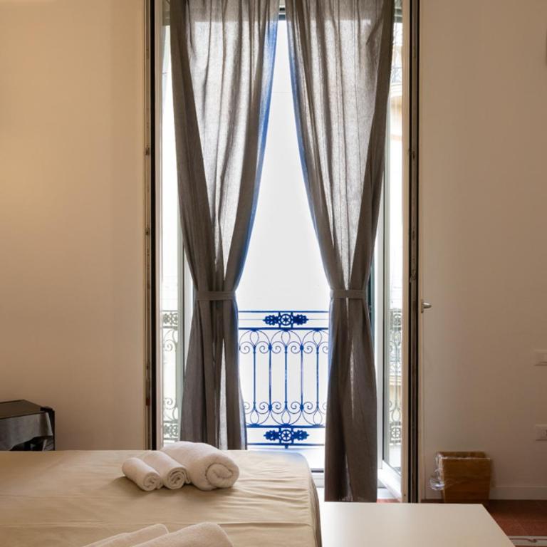 Piazza Florio Rooms - Camera Quadrupla Deluxe - 5