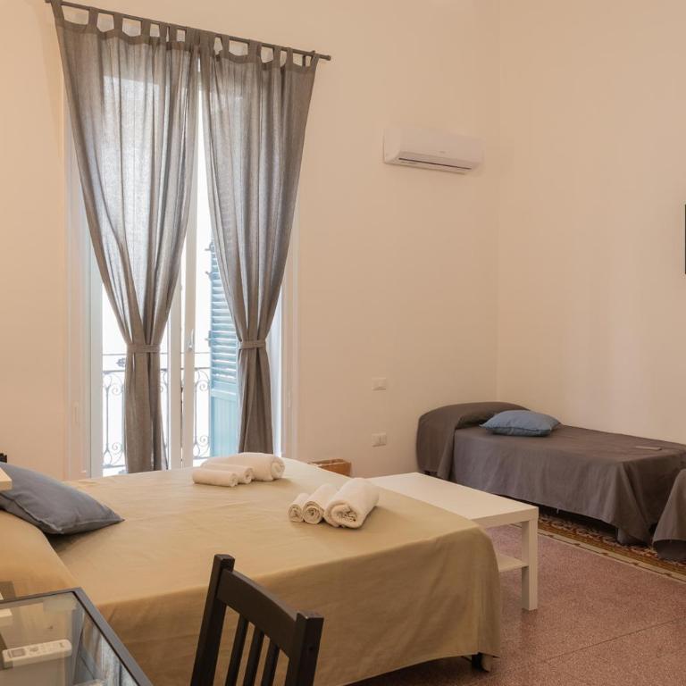Piazza Florio Rooms - Camera Quadrupla Deluxe - 3