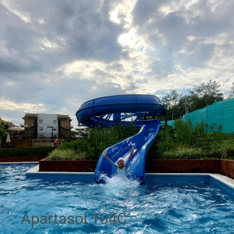 Apartamento Nuevo, Eje Cafetero, Rodeado de Naturaleza. - Apartamento de 2 dormitorios - 84