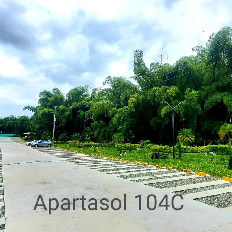 Apartamento Nuevo, Eje Cafetero, Rodeado de Naturaleza. - Apartamento de 2 dormitorios - 75