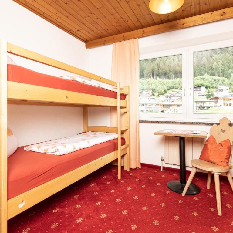 HORBERG Appartements - Three-Bedroom Apartment - 10