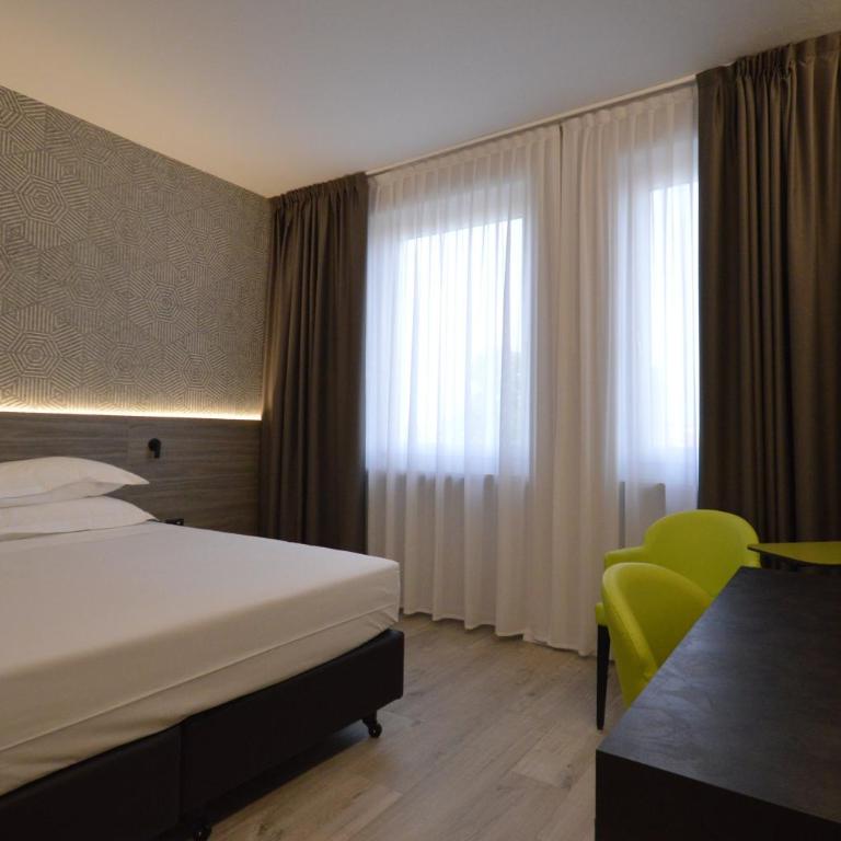 Hotel Friuli - Camera Superior Matrimoniale/Doppia con Letti Singoli - 2