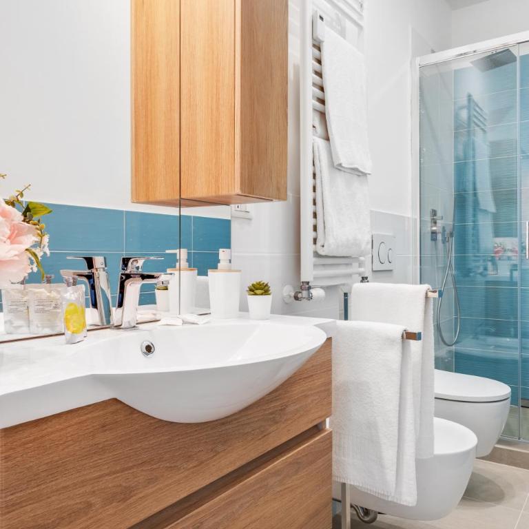 GuestHost - Vista su San Luca Apartment - One-Bedroom Apartment - 11