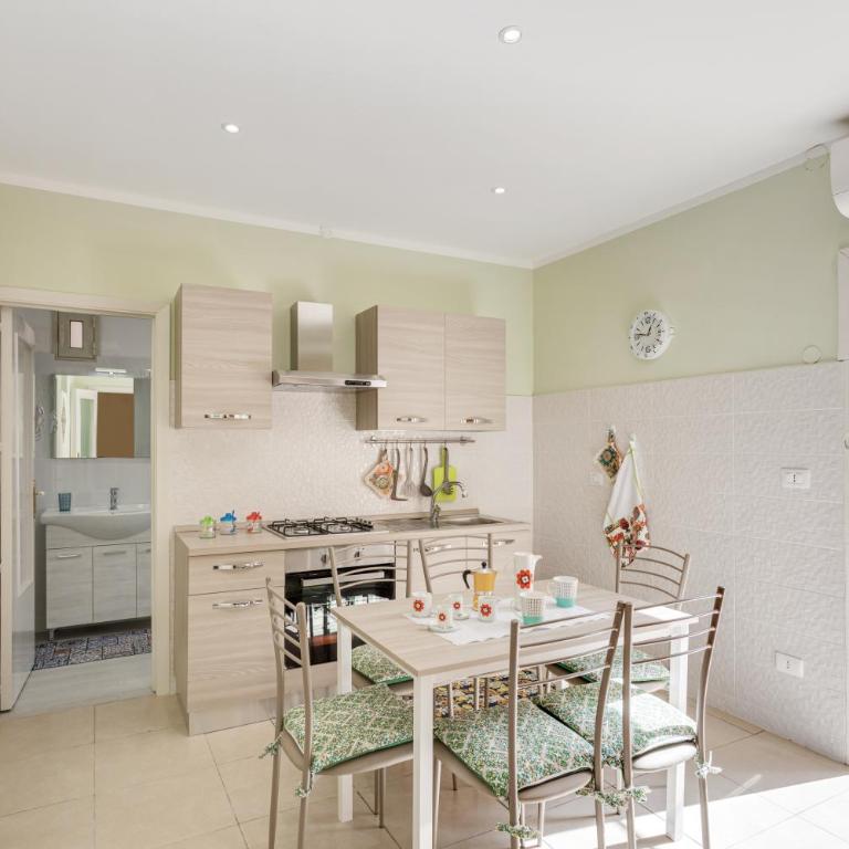 GuestHost - Casa Marinella - Flat with Terrace - Three-Bedroom Apartment - 8
