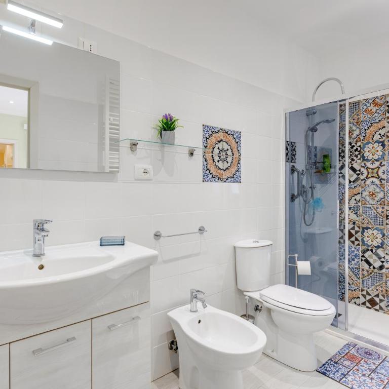 GuestHost - Casa Marinella - Flat with Terrace - Three-Bedroom Apartment - 7