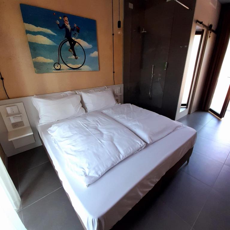 Borgo Stazione Bike Inn - Camera Matrimoniale con Vista Giardino - 3