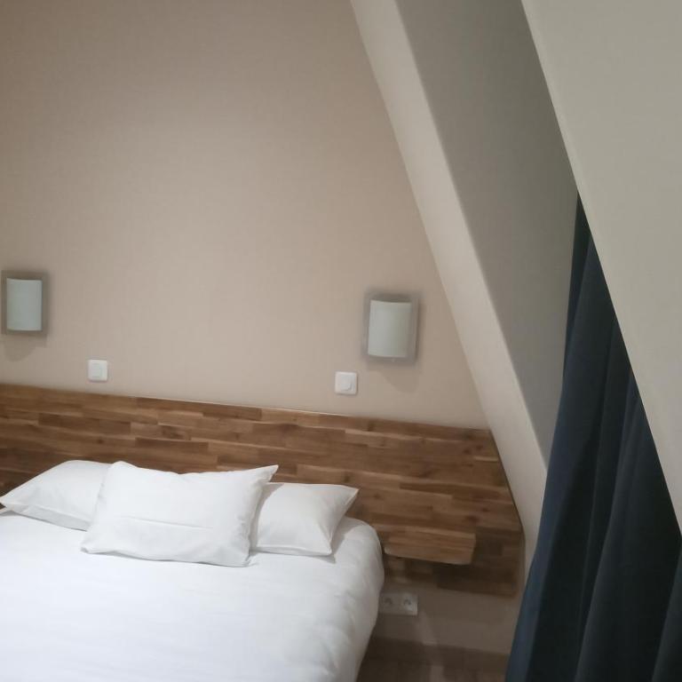 Hôtel De La Perdrix Rouge - Chambre Double avec Douche - 9