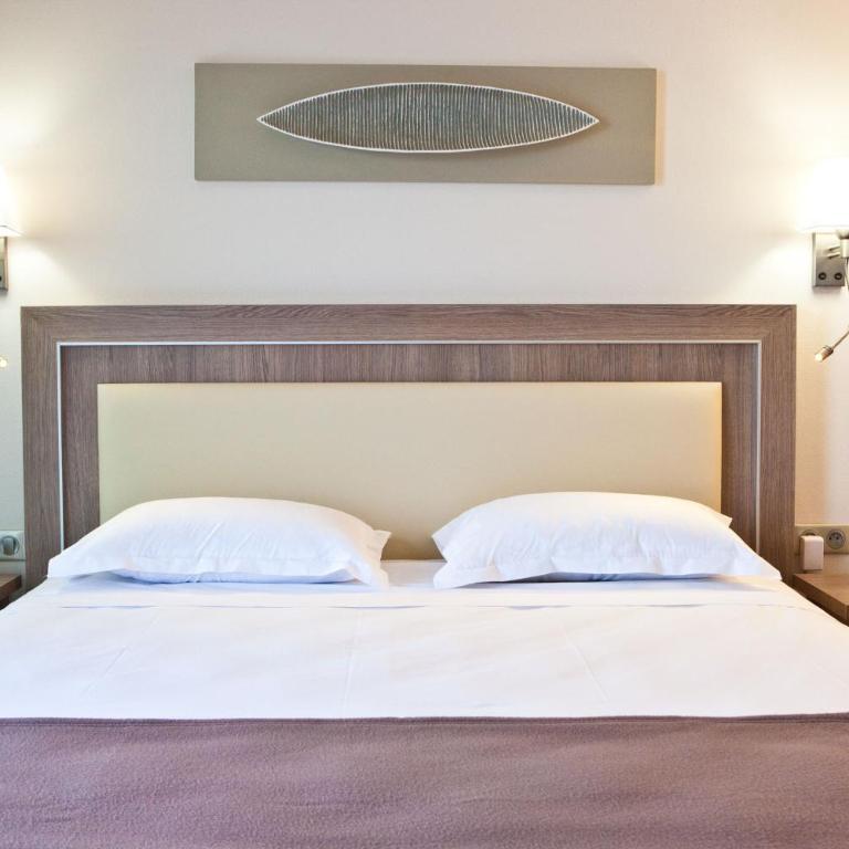 Villa Azur - Chambre Double Classique - Vue sur Rue - 7
