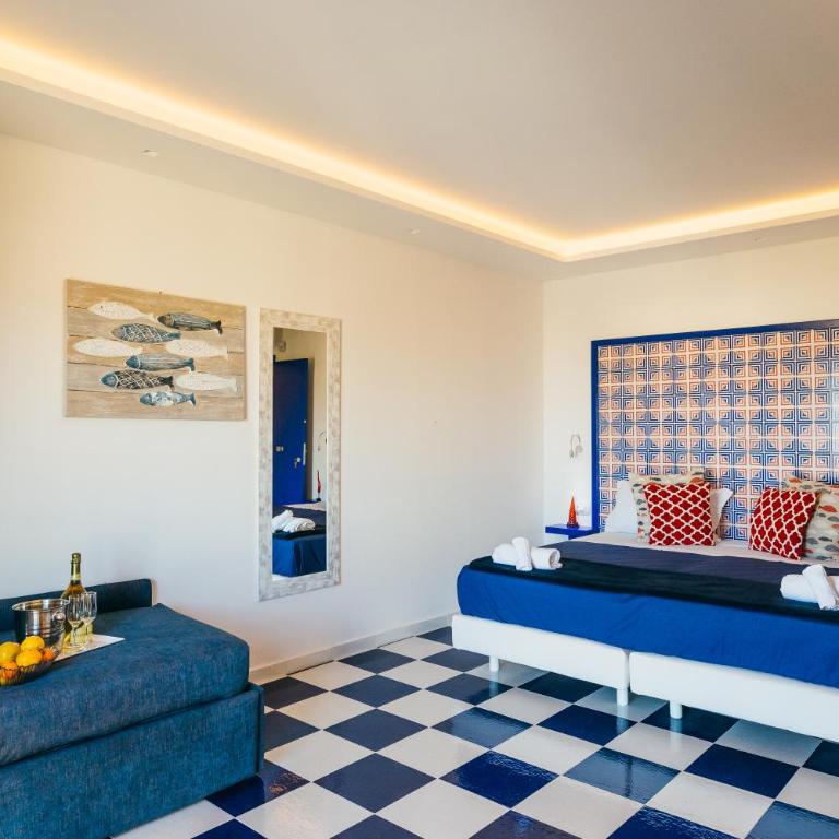 Maison Serena Sorrento - Deluxe Family Room - 11