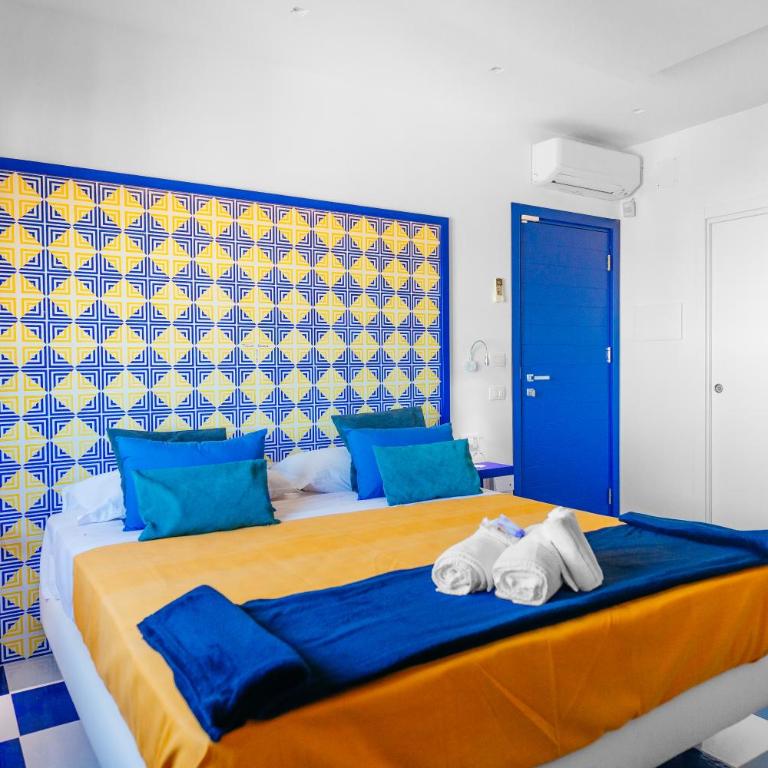 Maison Serena Sorrento - Deluxe Double Room - 1