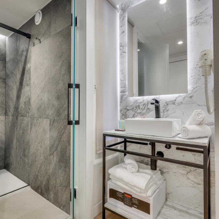 Hotel Beausejour - Chambre Triple Confort - 3