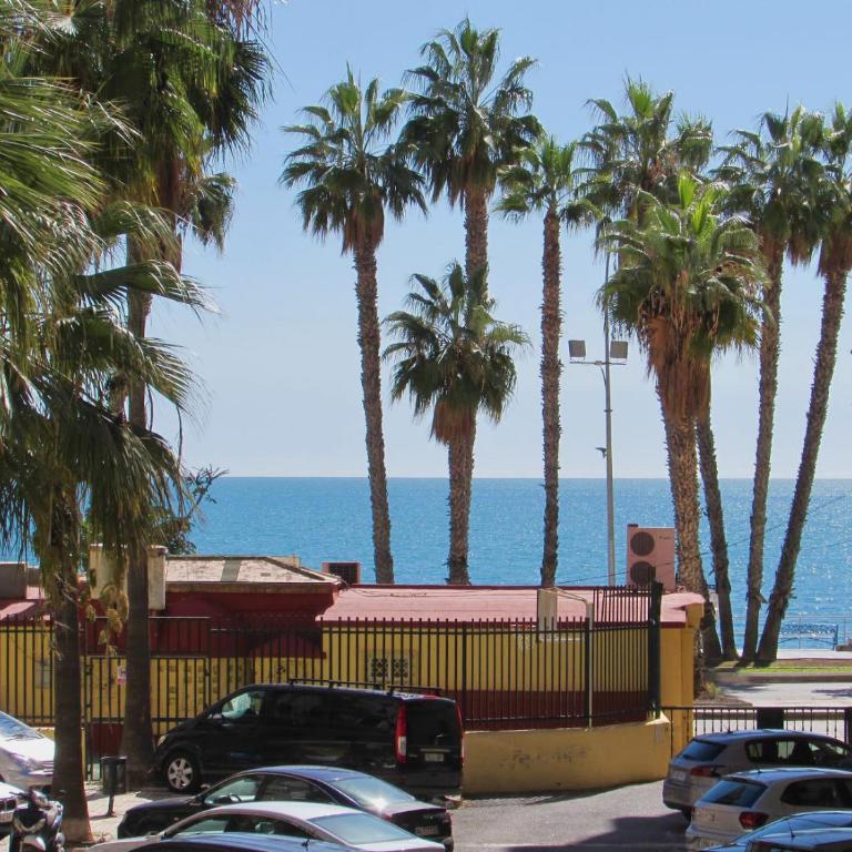 Apartamento a 50 metros de la playa malagueta con vistas al mar - Apartment - 1