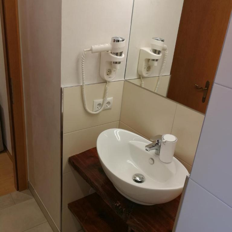 Gästehaus Groder - Standard Apartment mit 1 Schlafzimmer und Balkon - 2