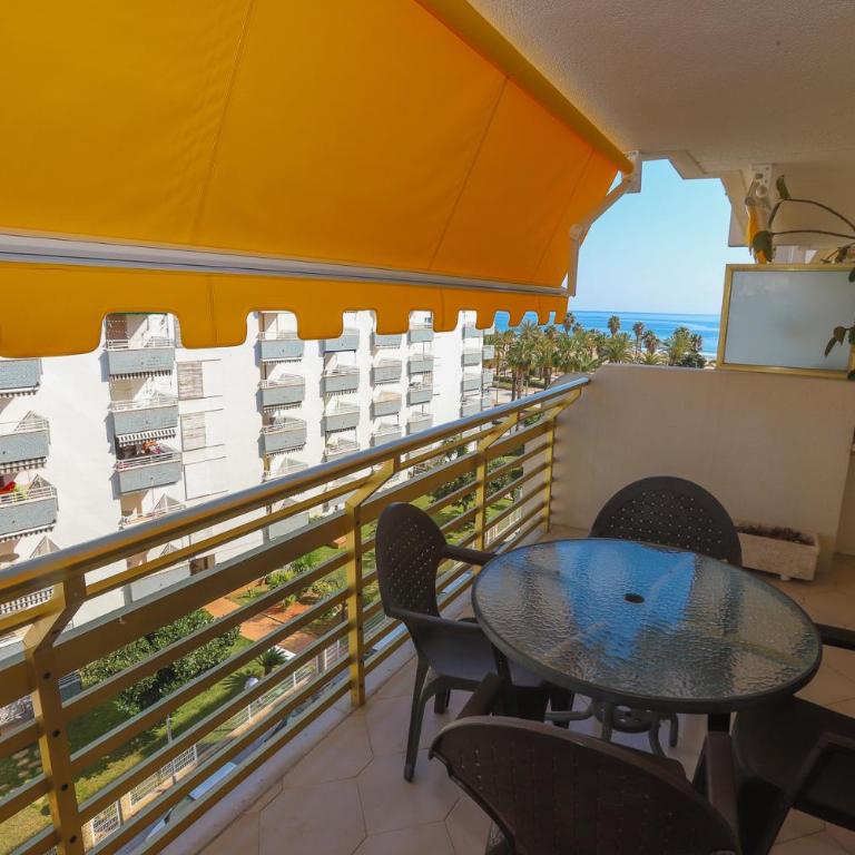 DIFERENTFLATS Novelty - Apartamento de 2 dormitorios con vistas al mar - 1