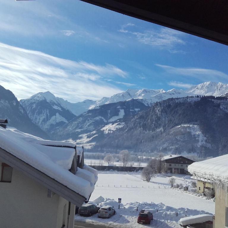 Pension zu Hause - Doppelzimmer mit Zustellbett - 10