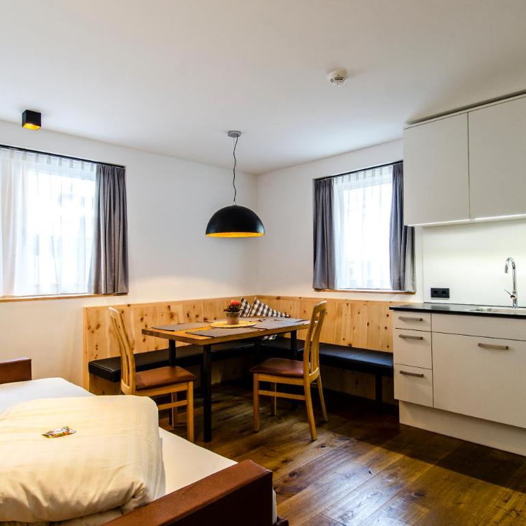 Apart Chamins - Apartment mit 2 Schlafzimmern - 3