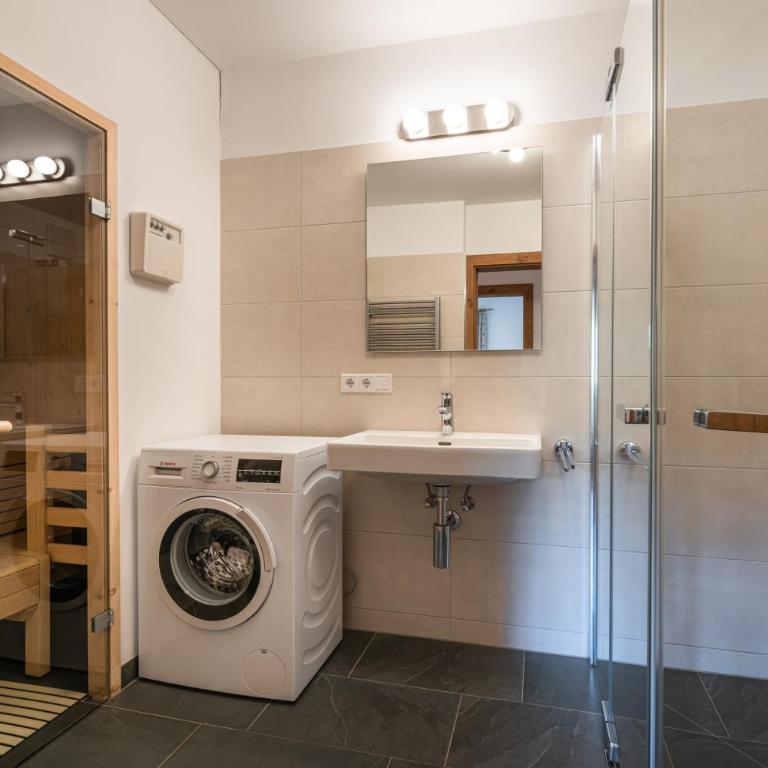 Alpin Residenzen Panoramabahn by Alpina-Holiday - Apartment Top 14 - 1