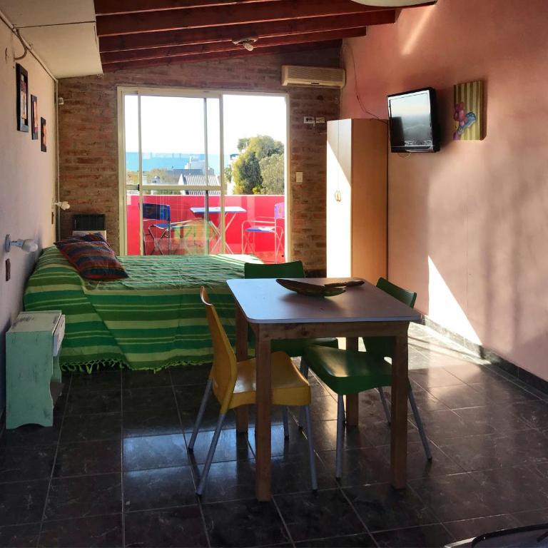Apart Eva Luna Departamentos y Habitaciones con baño privado - Apartamento (3 adultos) - 1