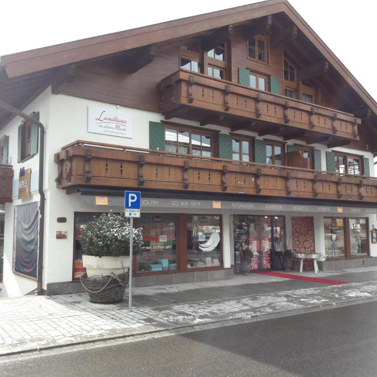 Ferienwohnungen Alpentraum - Landhaus im oberen Markt - Apartment mit Balkon - 6