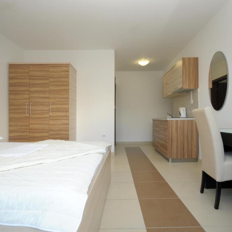 Apartments Anita - Studio - 4
