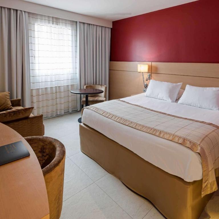 Best Western Plus Le Lavarin Avignon - Connecting Family Room - Non-Smoking - 1