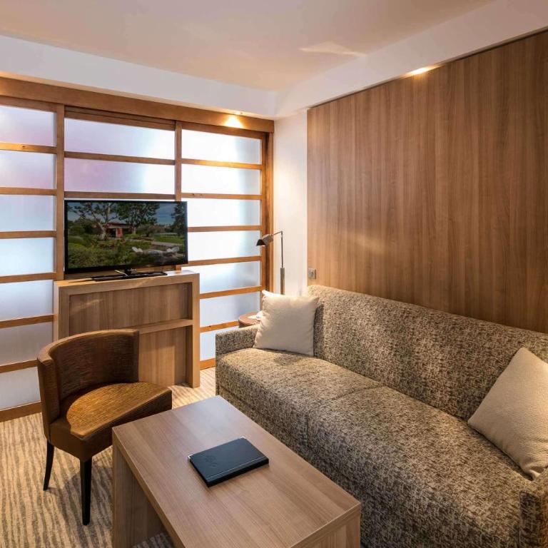 Best Western Plus Le Lavarin Avignon - Suite Junior avec Lit King-Size - 6
