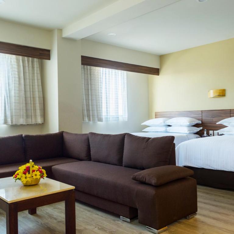 Hotel Crown Victoria - Junior Suite - 2