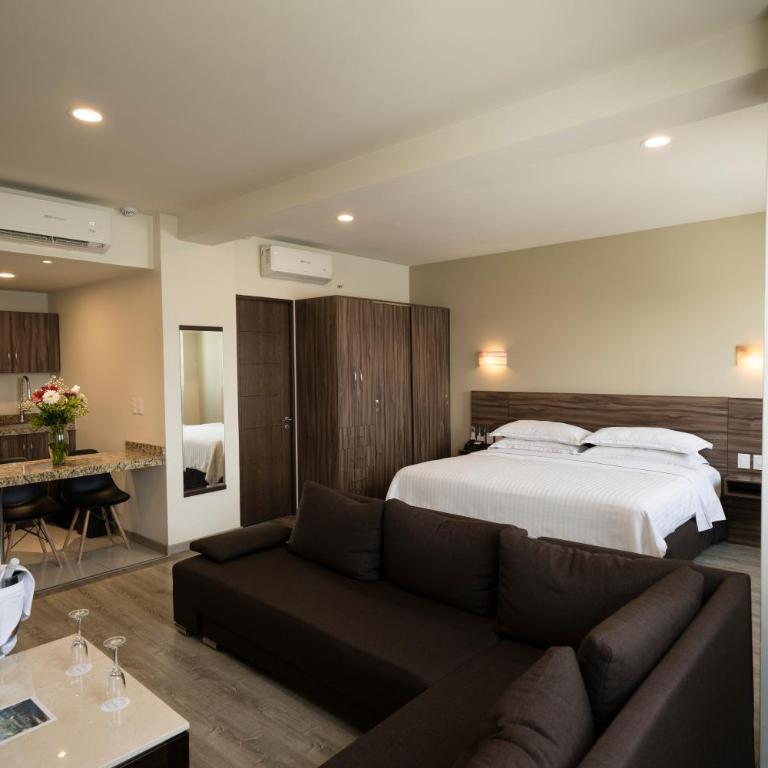 Hotel Crown Victoria - Junior Suite - 3