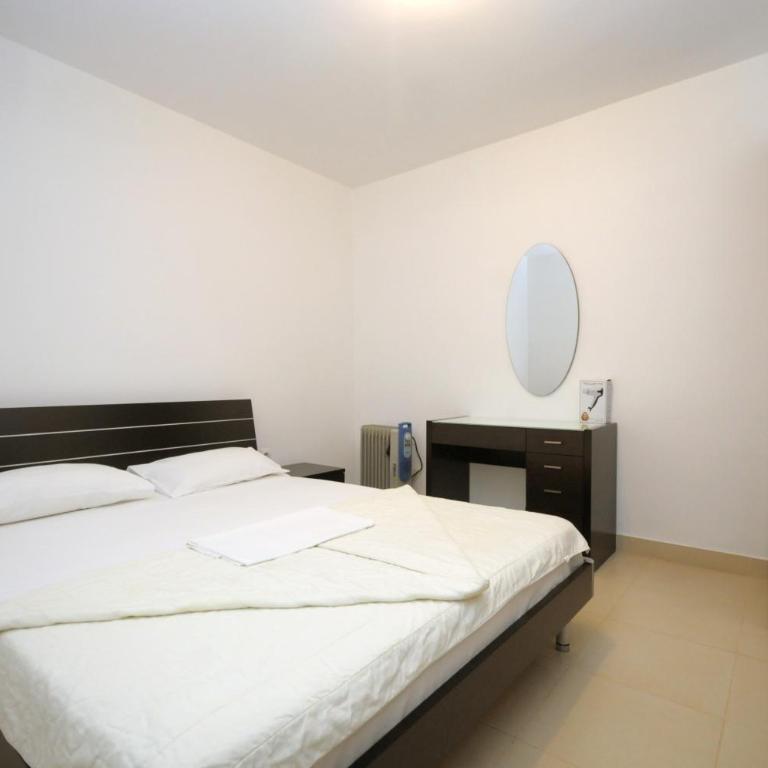 Apartments Anita - Komfor Apartman sa 1 Spavaćom Sobom - 3