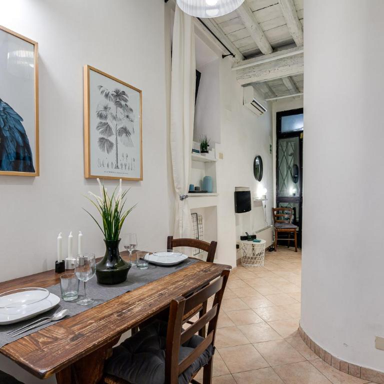 Nostromondo Apartments in Rome City Centre - Monolocale - Via dell'Orso 16 - 1