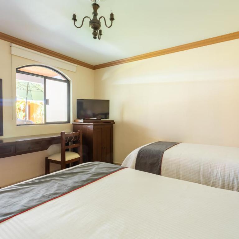 Hotel Ángel Inn - Habitación Triple Estándar - 4