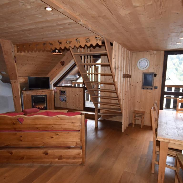 VAUJANYLOCATIONS - Chalet Perin - Appartement avec Terrasse - 10