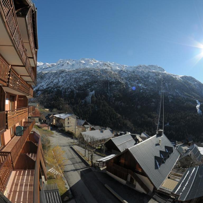 VAUJANYLOCATIONS - Cochette II Apt 15 - Appartement 3 Chambres - 9