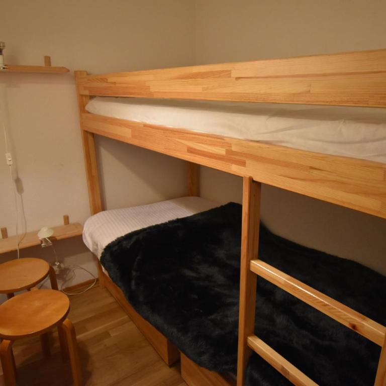 VAUJANYLOCATIONS - Cochette II Apt 1 & 2 - Appartement 3 Chambres - 14