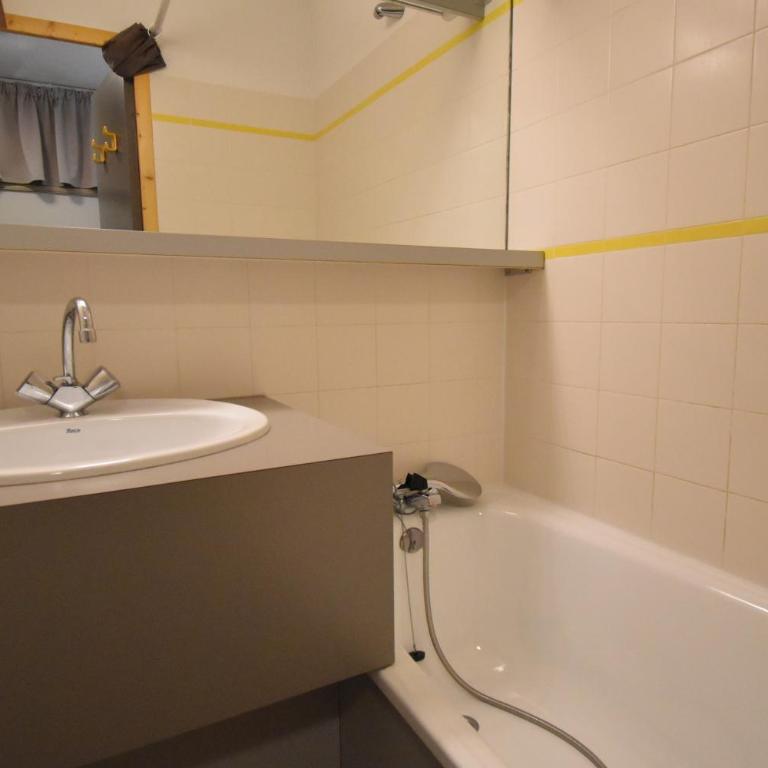 VAUJANYLOCATIONS - La Fare Apt 10 - Appartement 1 Chambre - 9