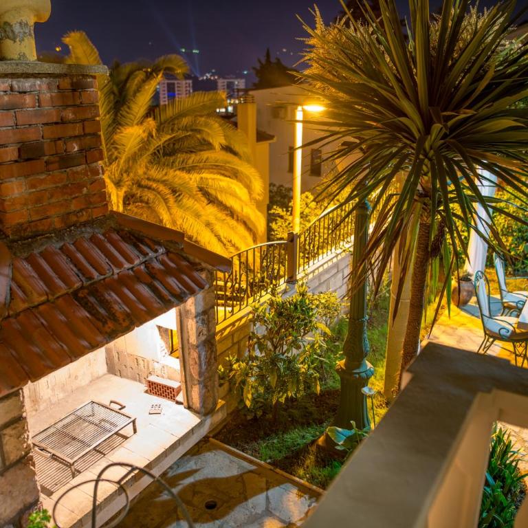 Villa Danigo - Apartment with Garden View - 4