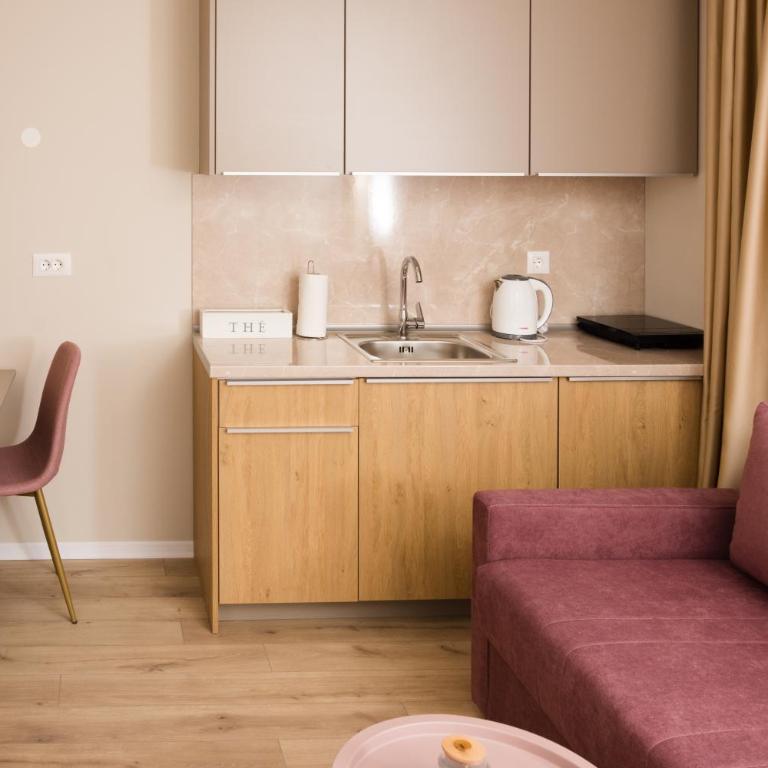 Urban Residence Apartments - King Studio with Sofa Bed - 2