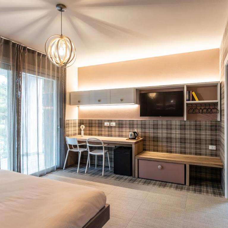 SEI Garda Apartments - Quadruple Room with Balcony - 11