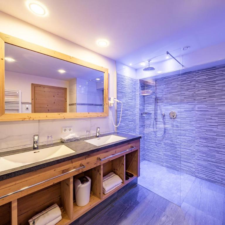 Hotel Pramstraller - Suite mit 2 Schlafzimmern (2-4 Erwachsene) - 10